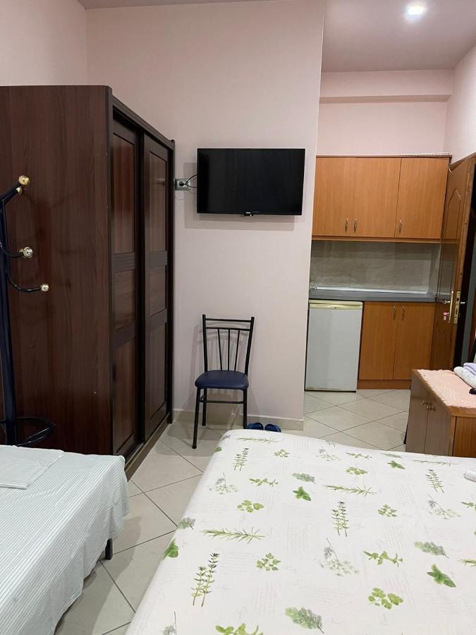 Vila Vadeha Pogradec Exterior photo