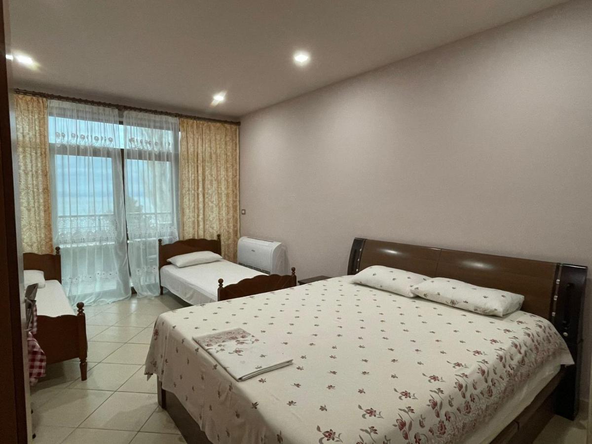Vila Vadeha Pogradec Exterior photo