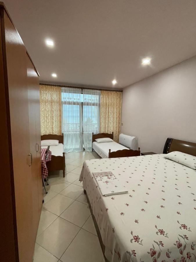 Vila Vadeha Pogradec Exterior photo