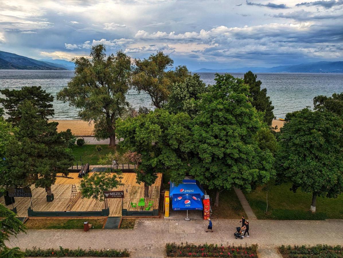 Vila Vadeha Pogradec Exterior photo