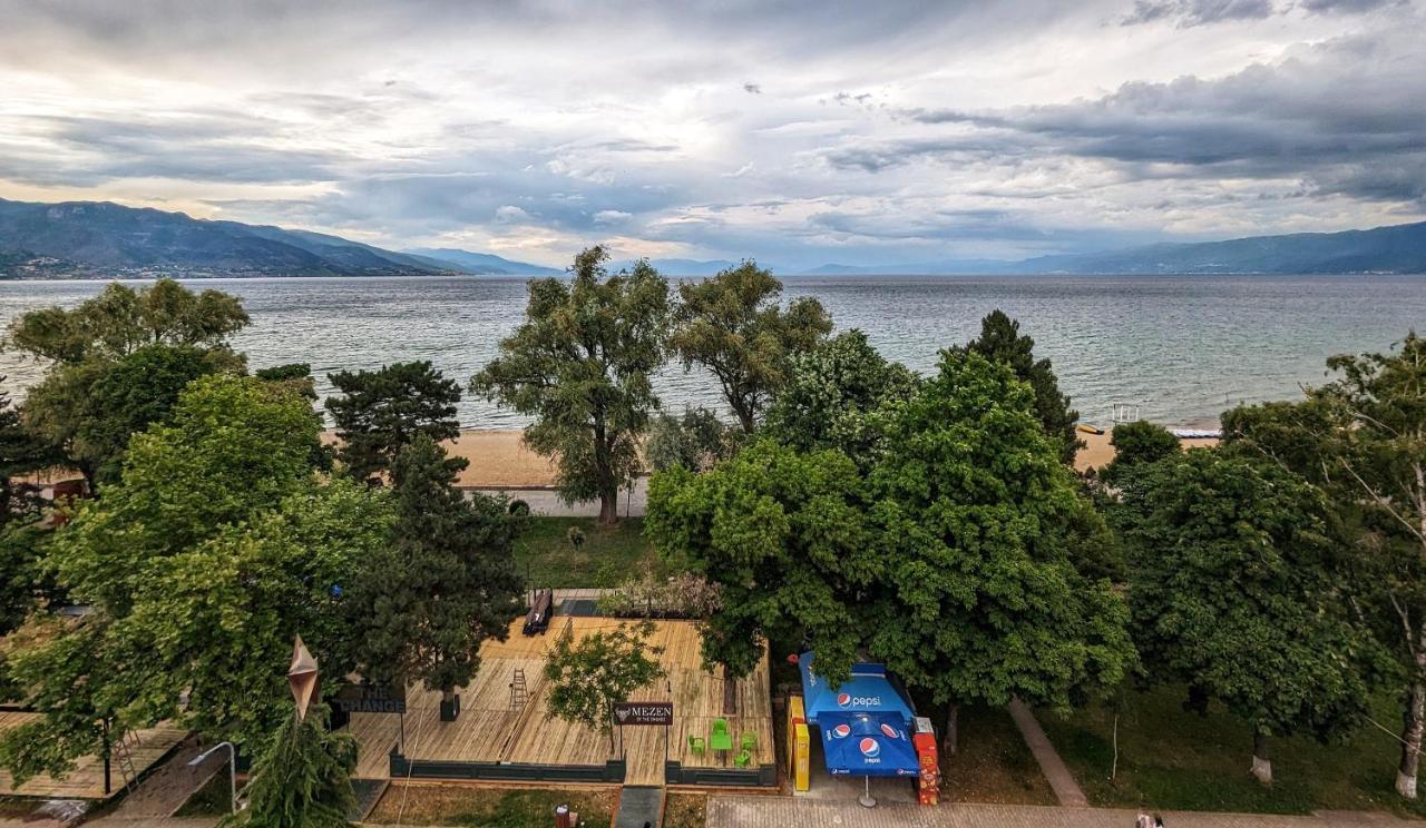 Vila Vadeha Pogradec Exterior photo